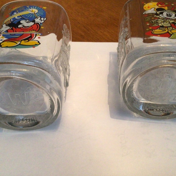 Vintage 2000 McDonald’s Walt Disney World celebration glasses - Picture 2 of 4